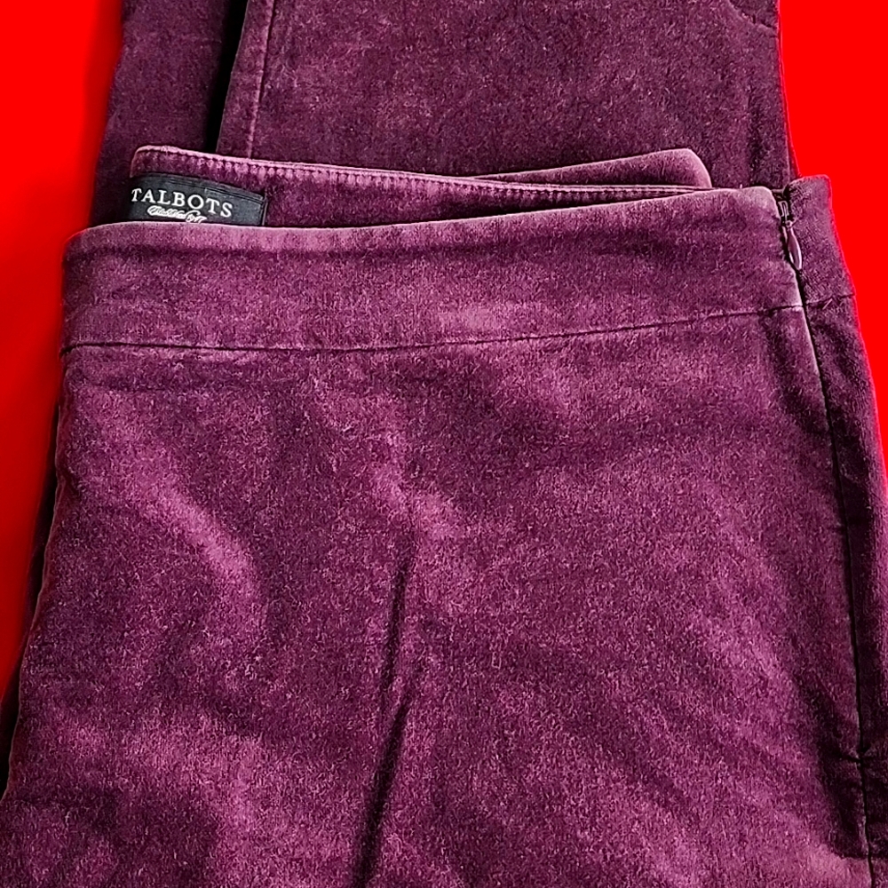 PANTS~plum violet color. Velvet jean like. Side hidden zipper..Casual fit.